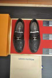 Picture of Louis Vuitton Shoes _SKULVsz38-44hnq120214828